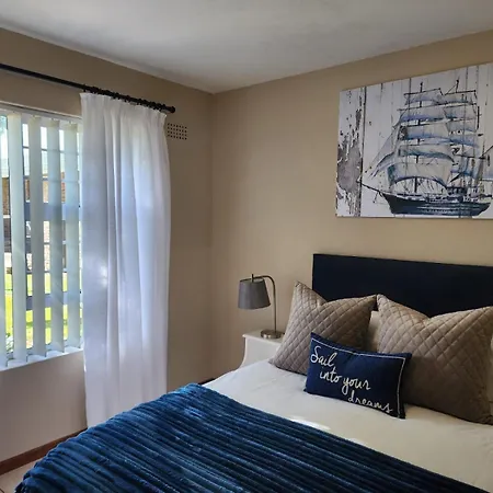 Muir Holiday Apartments Stilbaai Exterior photo