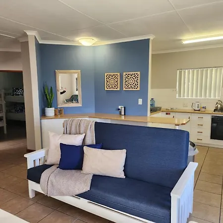 Muir Holiday Apartments Stilbaai Exterior photo
